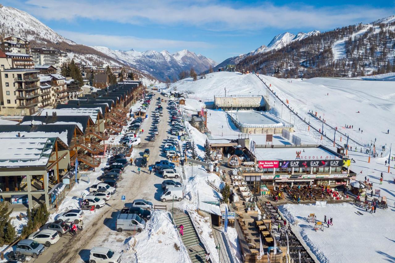 Abeti Ski Apartments - Happy Rentals Colle Colle Sestriere Eksteriør bilde