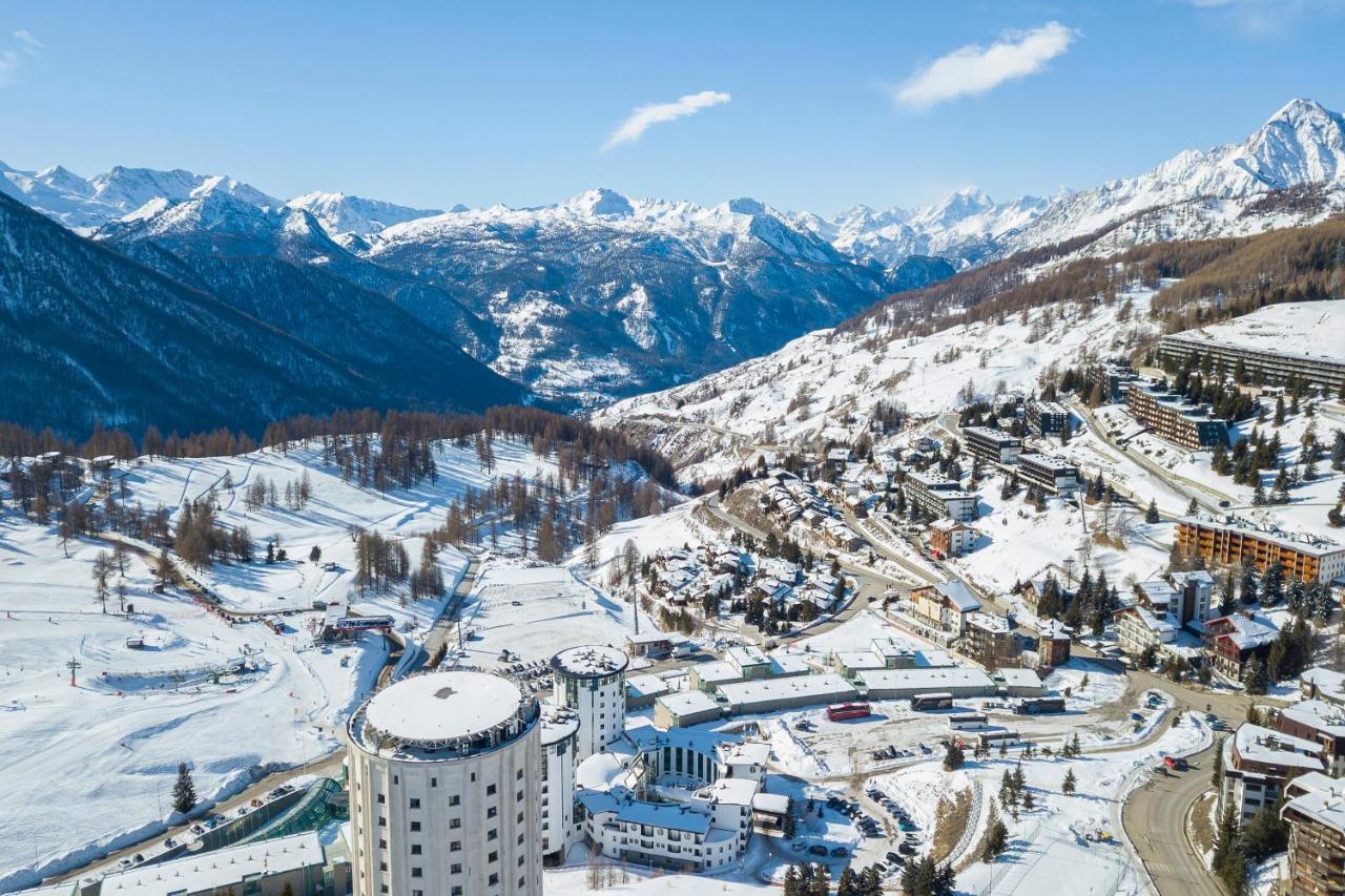 Abeti Ski Apartments - Happy Rentals Colle Colle Sestriere Eksteriør bilde